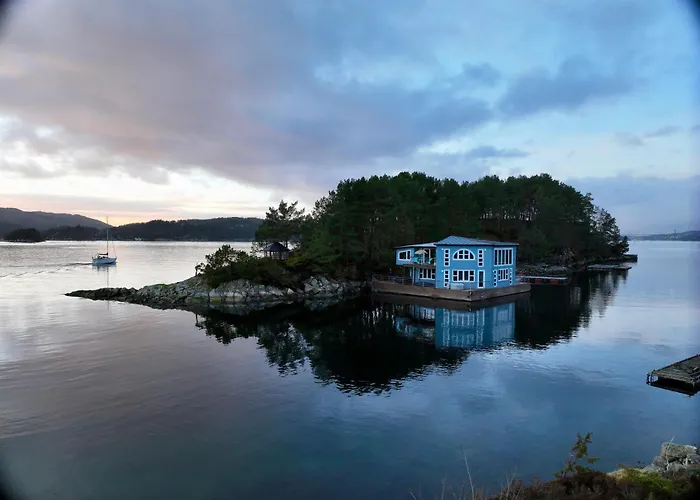 Floating House Bergen