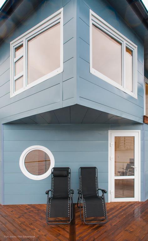 Floating House 3*